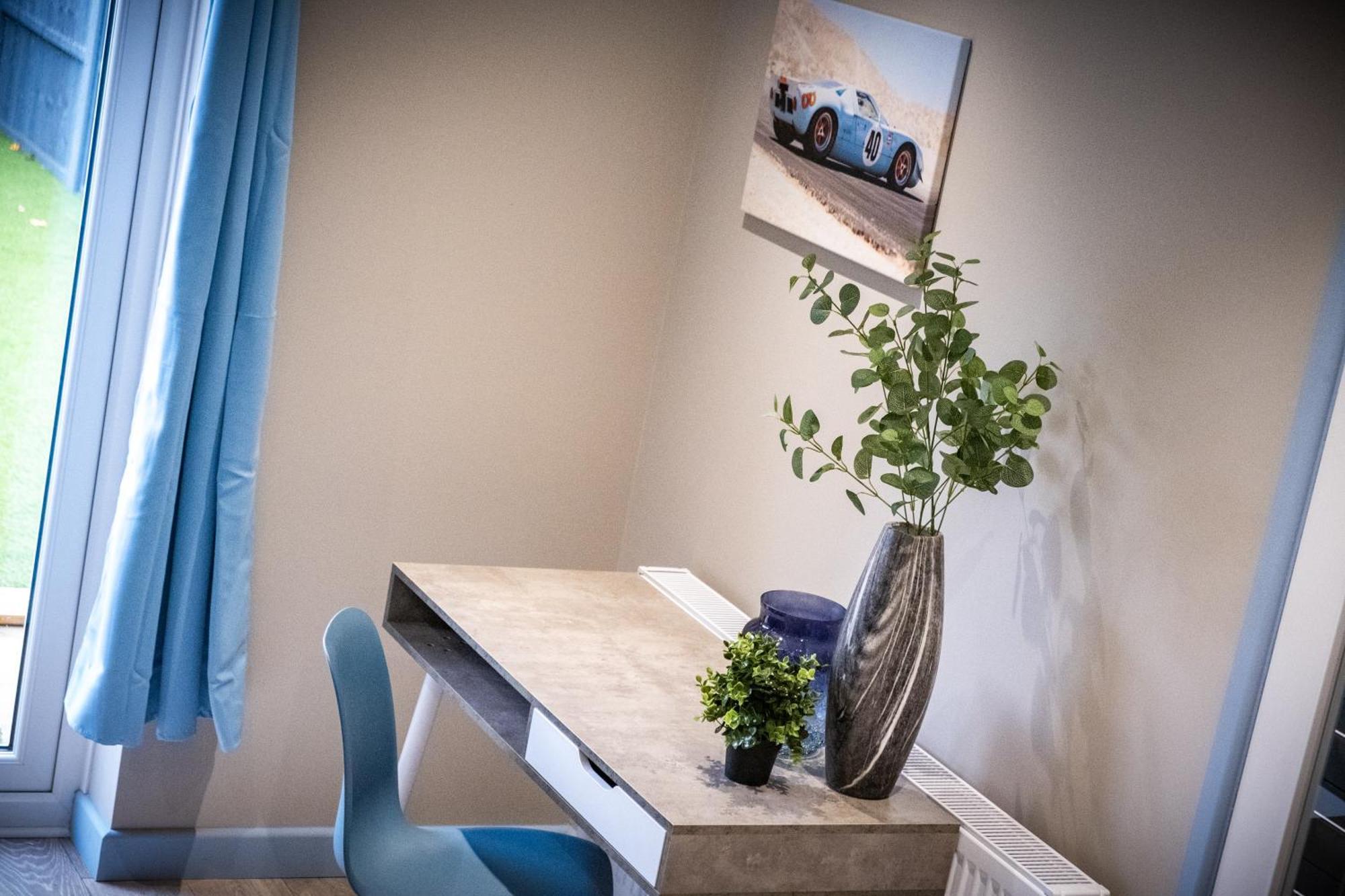 Mk 2-Bedroom Contractor'S Gem, 5 Beds, Sleeps 6, Free Parking ミルトン・ケインズ エクステリア 写真