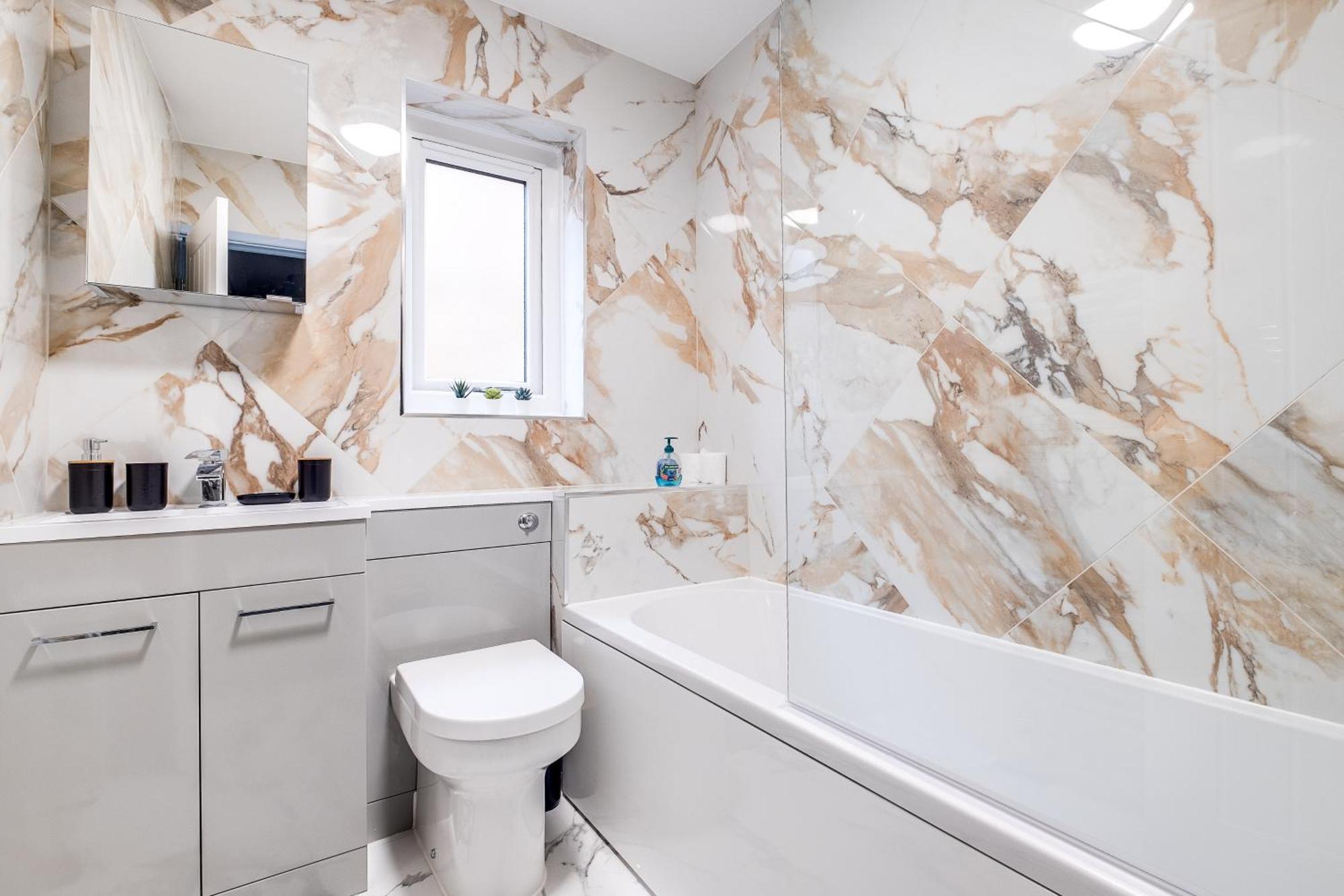 Mk 2-Bedroom Contractor'S Gem, 5 Beds, Sleeps 6, Free Parking ミルトン・ケインズ エクステリア 写真
